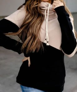 Promo 👏 Ampersand Ave 👩 women Weekend Plans Hoodie in Black And Tan 🧨